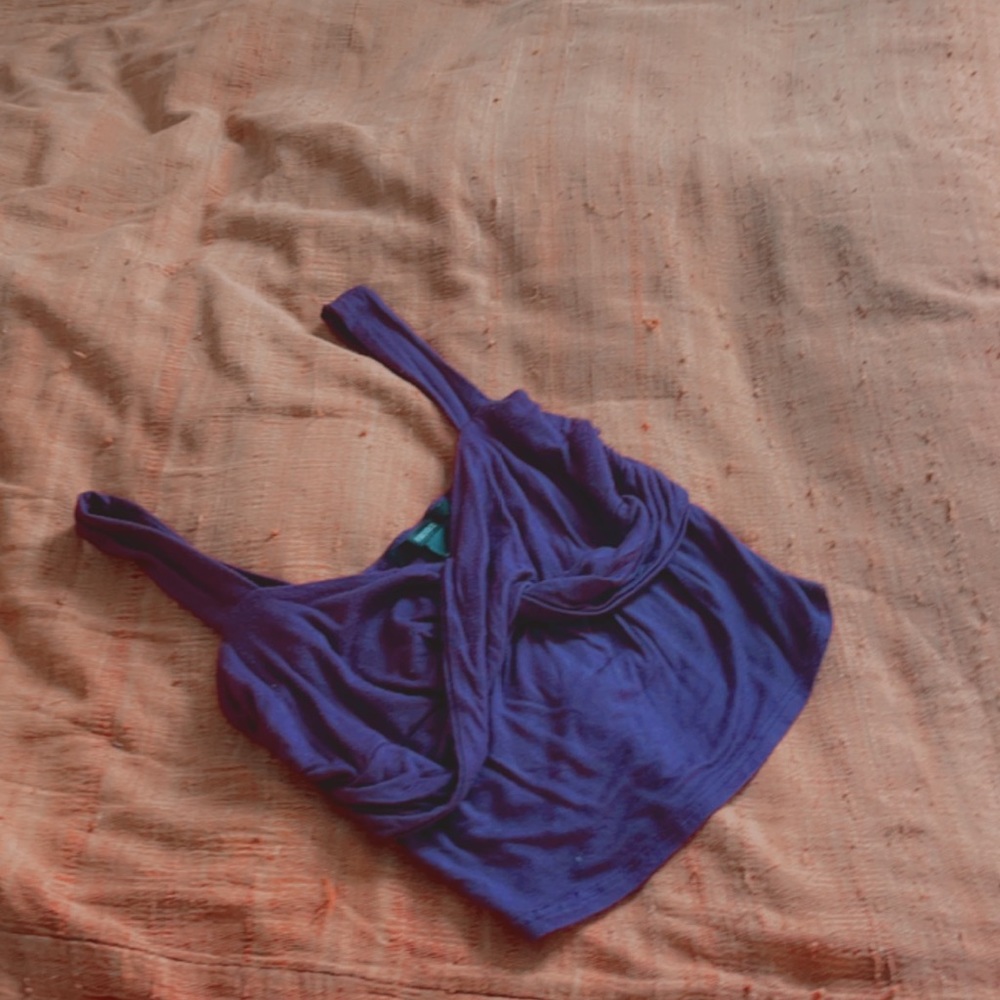 sweetheart neckline purple crop top